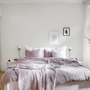 Giấy dán tường họa tiết trơn một màu V-concept 70249-3KG 910k/cuộn